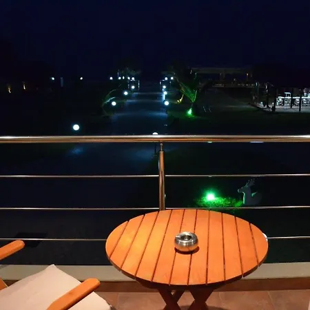Meltemi Livrohio Hotel