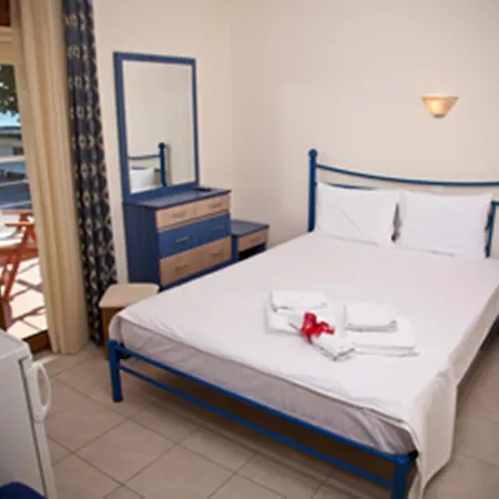 Meltemi Livrohio 3* Ormos Panagias